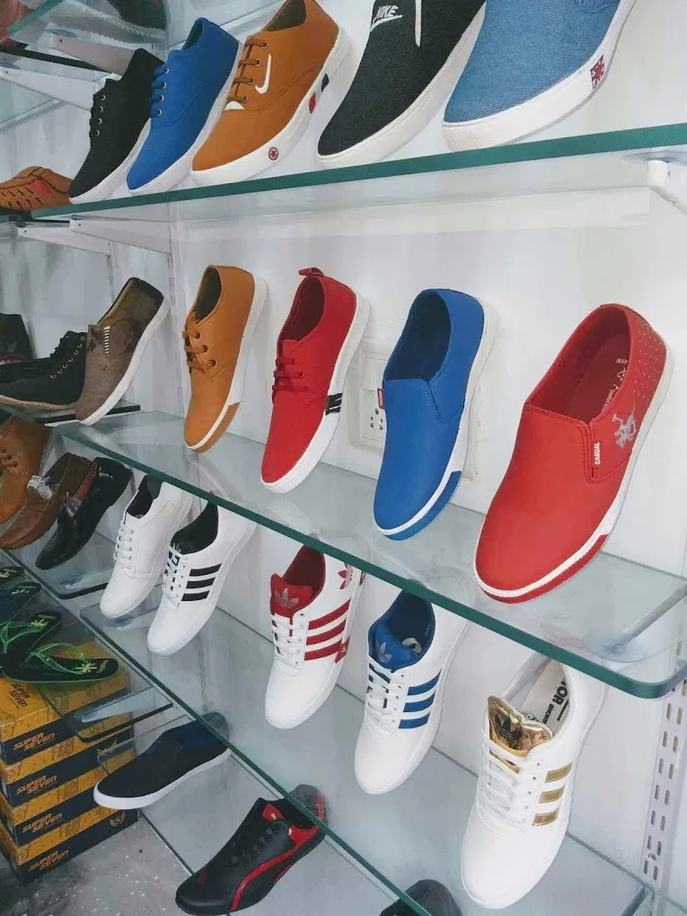 Seoul footwear